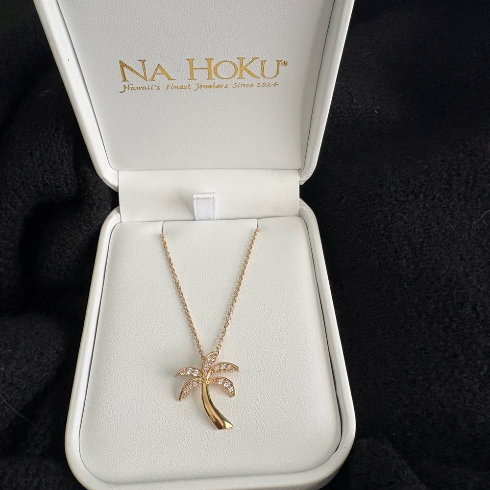 Na Hoku Gold Palm Tree Necklace